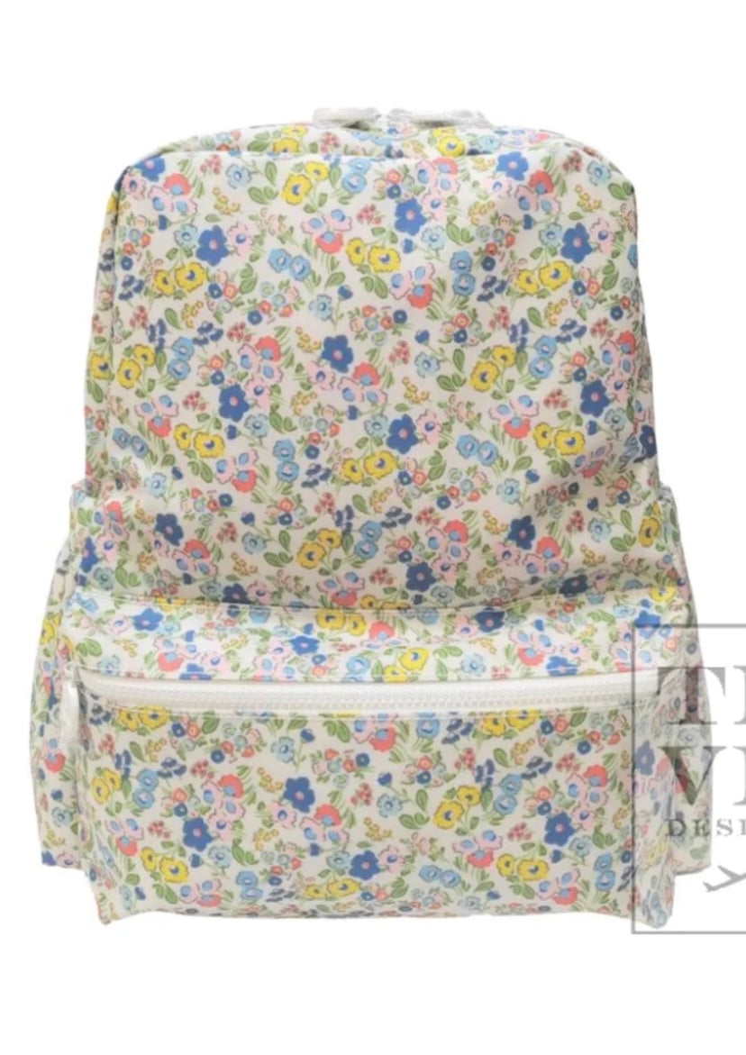 TRVL Backpacker